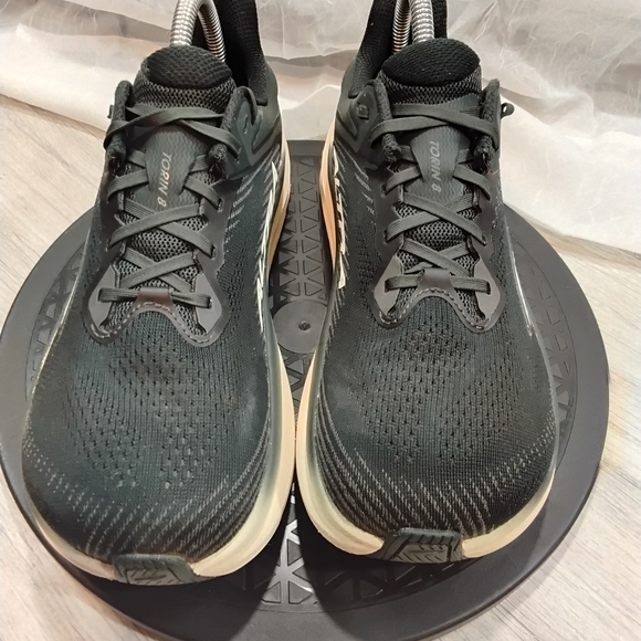 Altra Womens Torin 8 Black White Running Shoes Ego Max Foam Cushioning SIZE 9 - Picture 4 of 11